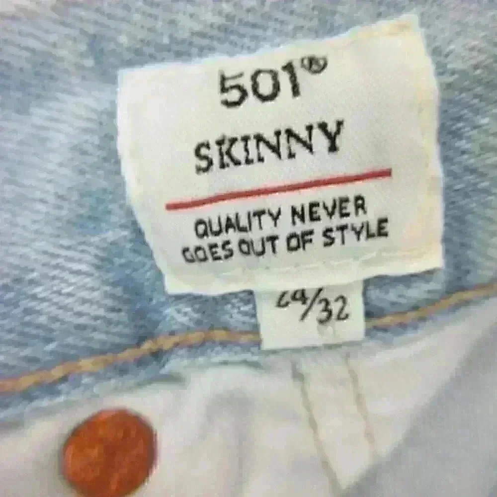 NWT $188 Levi's Womens 24x32 501 Skinny Jean - Picture 8 of 8